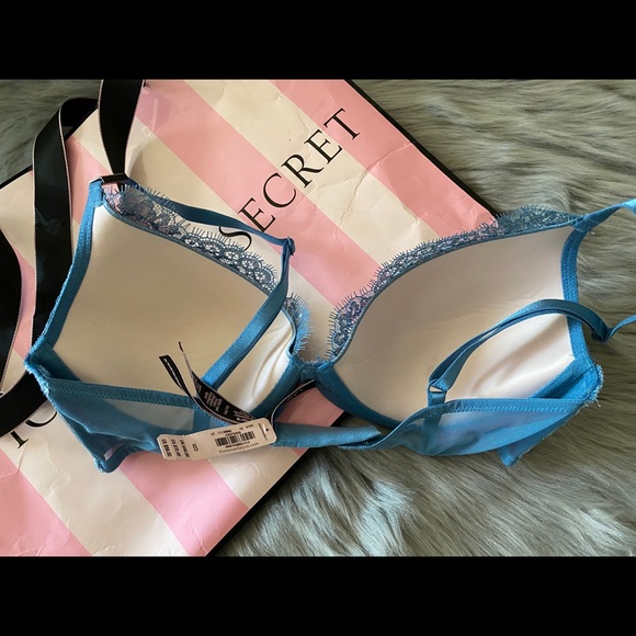 24 HR SALE ONLY 🍒Victoria’s Secret SEXY Décolletage Lace Bra - Picture 4 of 6